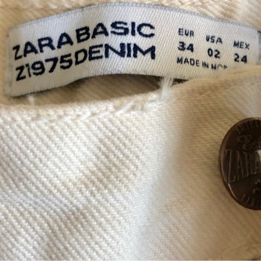 ZARA BASICS CREAM SHORTS WITH FLORAL EMBROIDERY - Picture 3 of 8